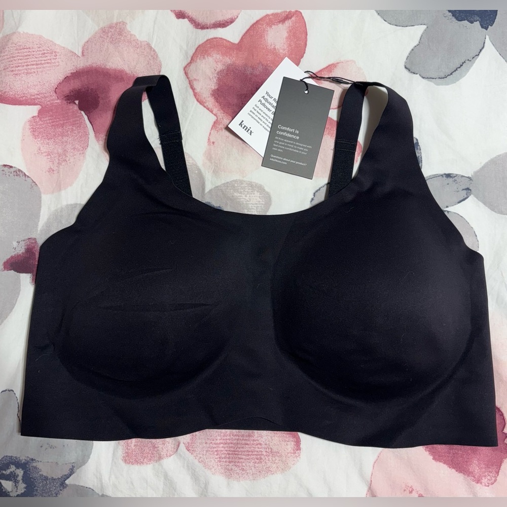 NWT Knix Padded Wireless Soft Comfy Adjustable Straps Black Bra Size XXL